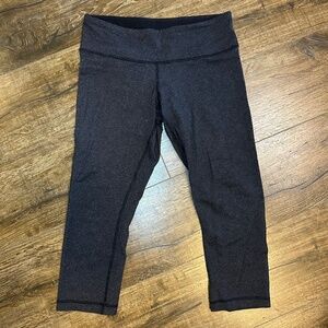 Lululemon legions size 8
